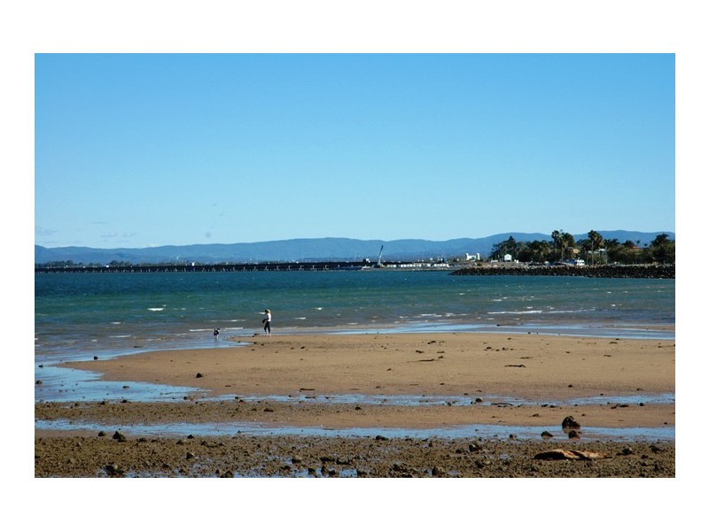 17 Donald Street, Woody Point QLD 4019