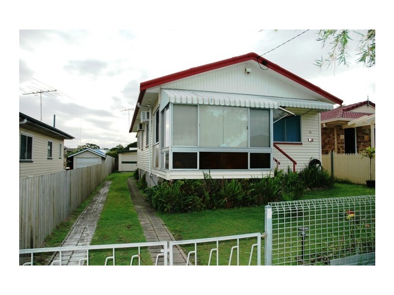 31 Dover Road, Margate QLD 4019