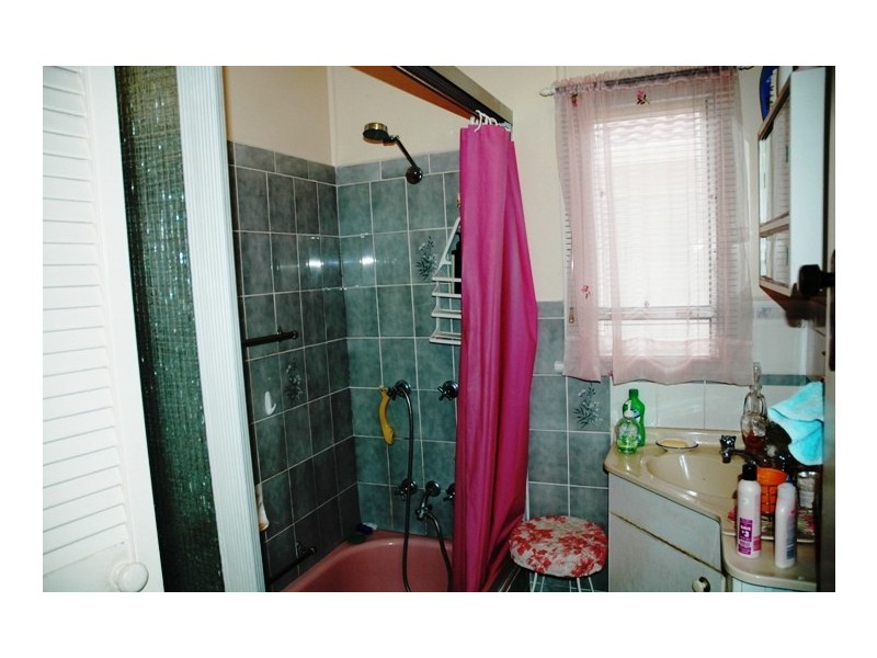 31 Dover Road, Margate QLD 4019