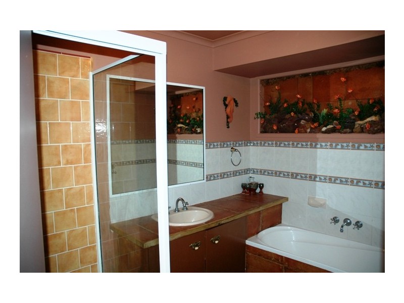 1 Bermuda Avenue, Deception Bay QLD 4508