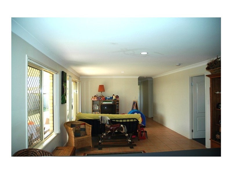 4 Ainslie Street, North Lakes QLD 4509