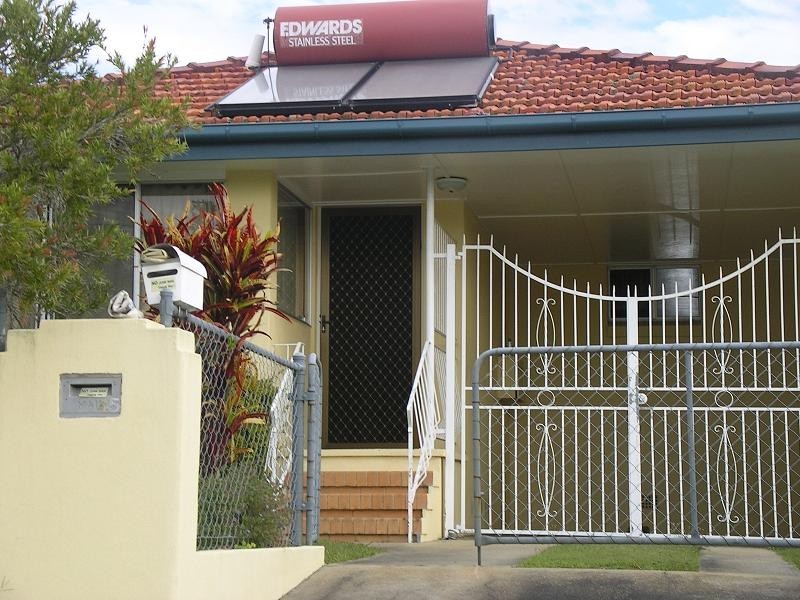 45 Griffith Road, Scarborough QLD 4020