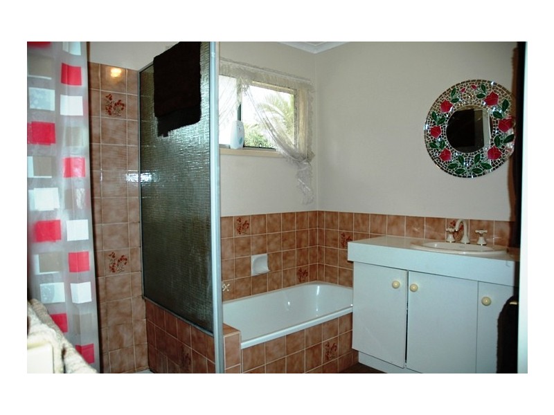 8 Kift Court, Kallangur QLD 4503