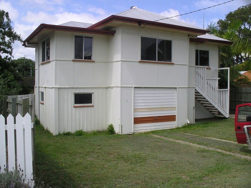 31 Shields Street, Redcliffe QLD 4020