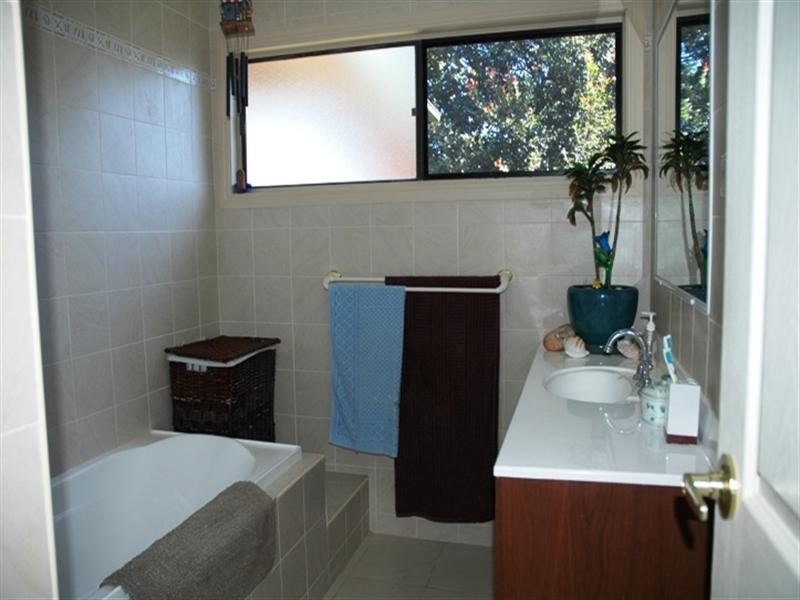 27 Pamrick Crescent, Clontarf QLD 4019