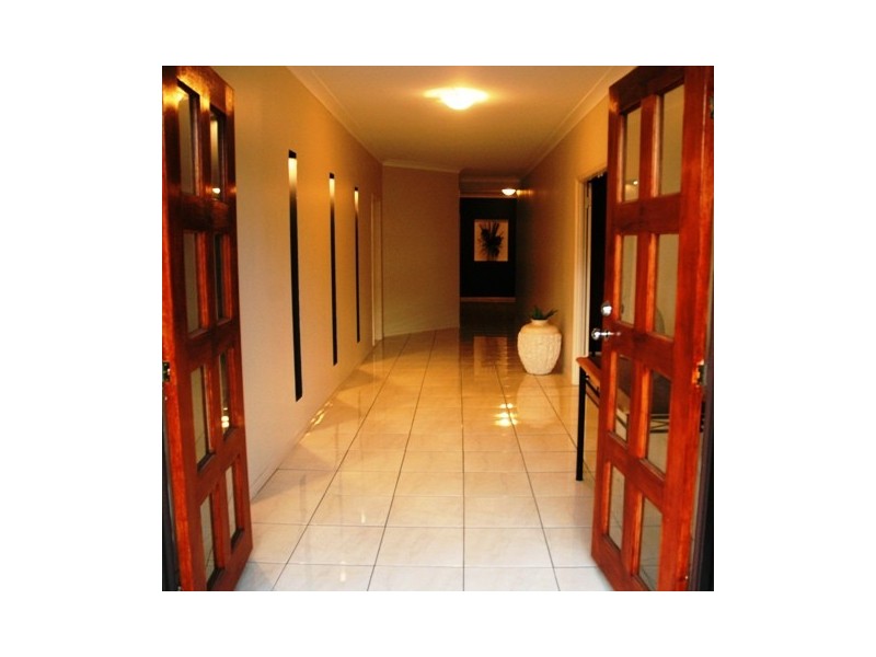 3 Skandia Court, Scarborough QLD 4020