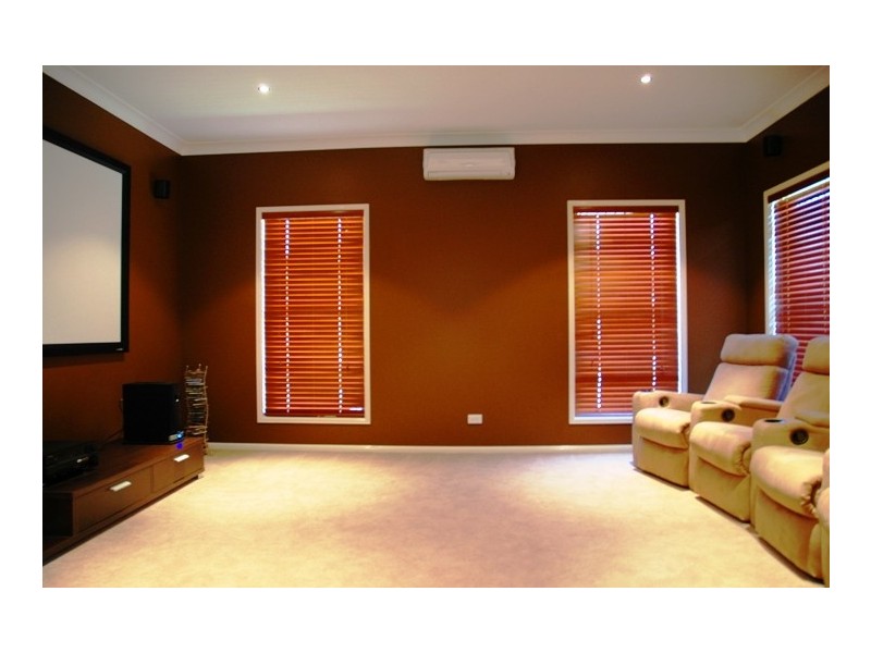 3 Skandia Court, Scarborough QLD 4020