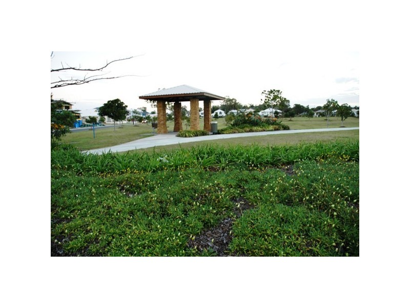 3 Skandia Court, Scarborough QLD 4020