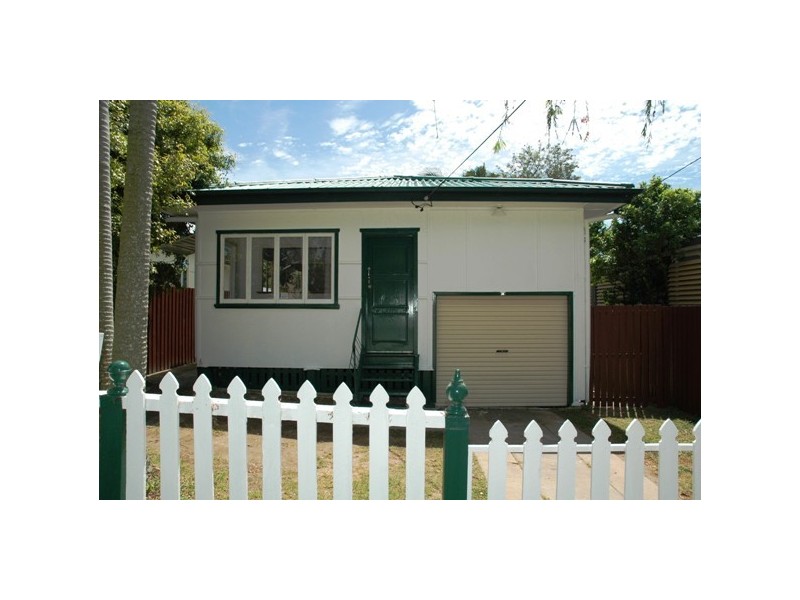 24 Ella Street, Redcliffe QLD 4020