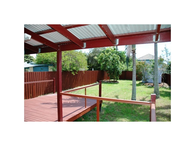 24 Ella Street, Redcliffe QLD 4020