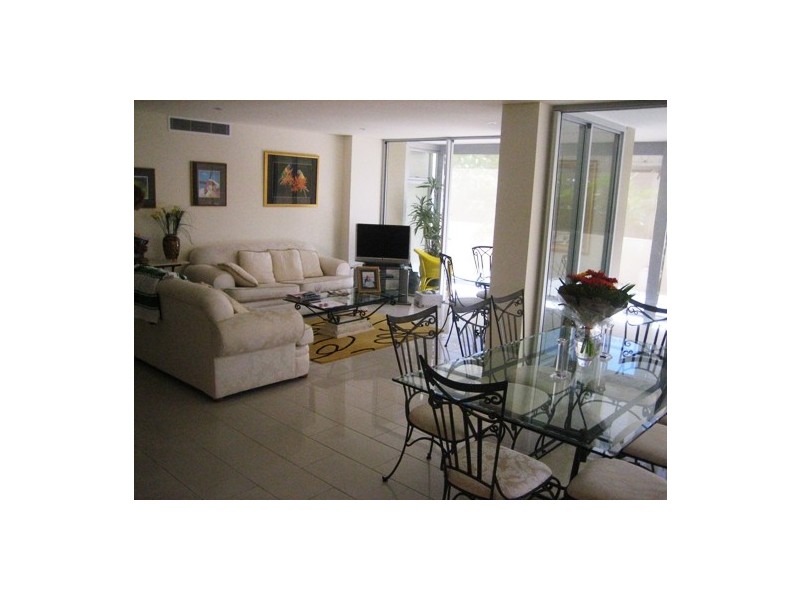 5/65 Landsborough, Scarborough QLD 4020