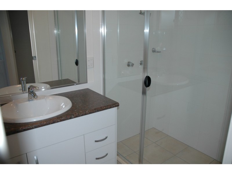 36A Amity Drv – Yes Im a “HOUSE” not a Duplex!, Rothwell QLD 4022
