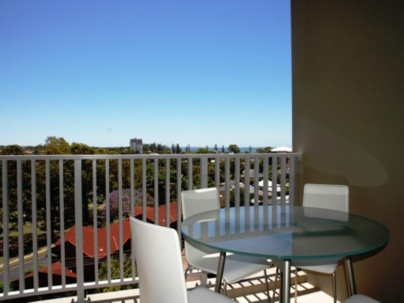 502/25 Dix Street, Redcliffe QLD 4020