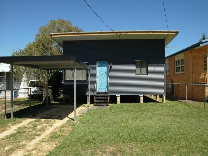 43 Hawthorne Street, Woody Point QLD 4019