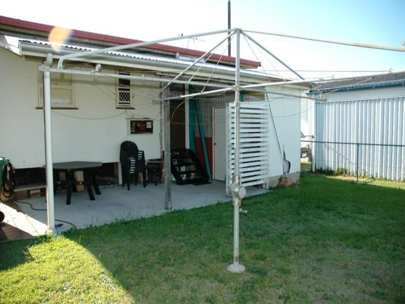 43 Hawthorne Street, Woody Point QLD 4019