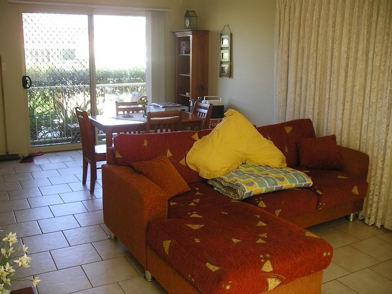 1/14 Osbourne Street, Scarborough QLD 4020