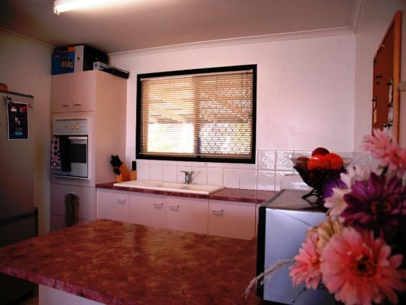 83 Bermuda Avenue, Deception Bay QLD 4508