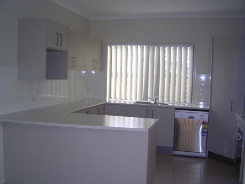 7 Canaipa Court, Rothwell QLD 4022