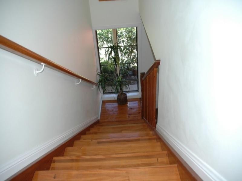 5 Oyster Point Esplanade, Scarborough QLD 4020