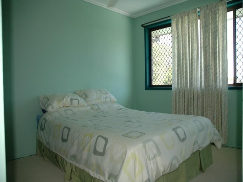 1 Lavelle Court, Clontarf QLD 4019