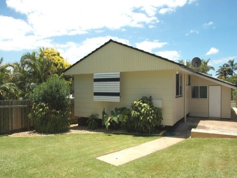 35 Pearl Street, Scarborough QLD 4020