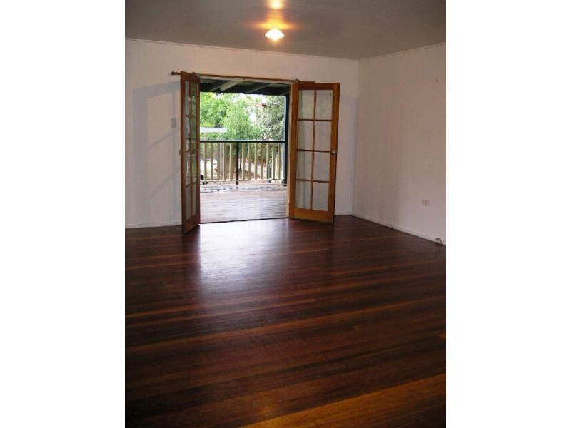 261a MacDonnell Road, Clontarf QLD 4019