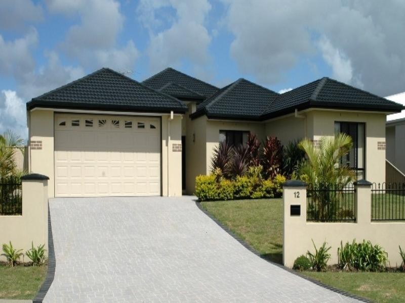 12 Skandia Court, Scarborough QLD 4020