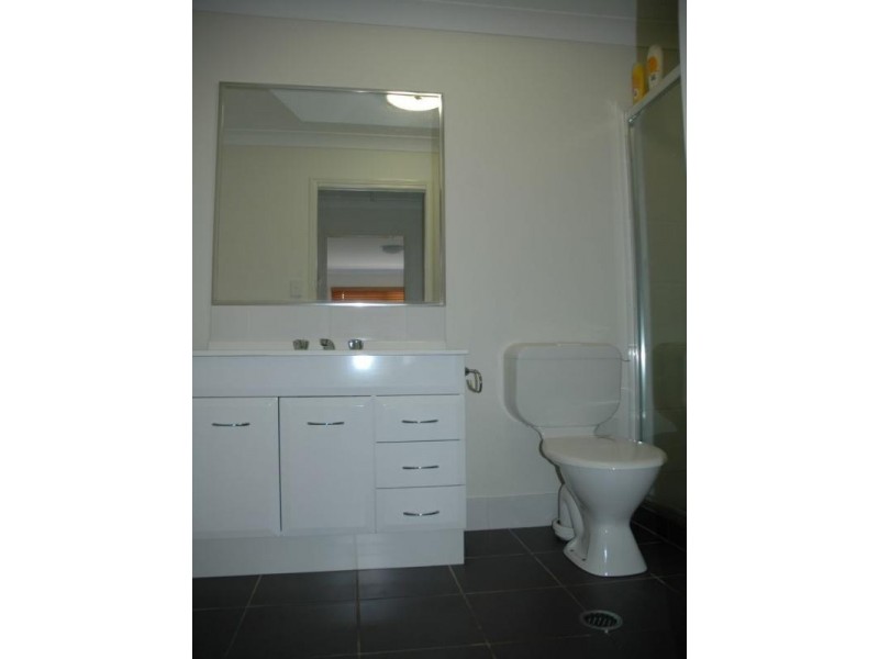 1/67 Higgs Street, Rothwell QLD 4022