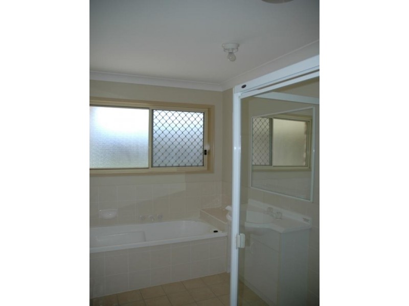 22 Pomona Street, Brighton QLD 4017