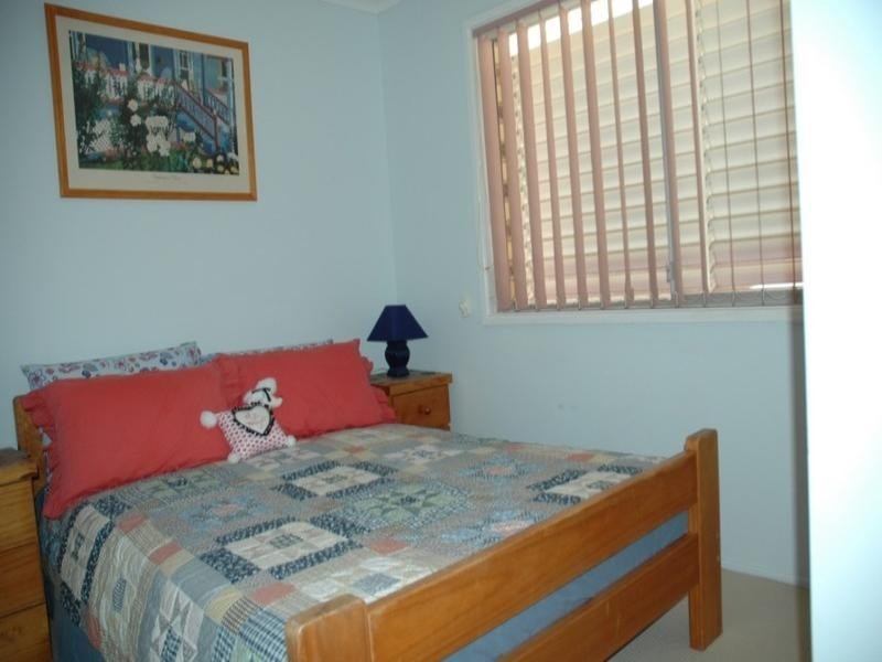 4/124 Hornibrook Esplanade, Clontarf QLD 4019