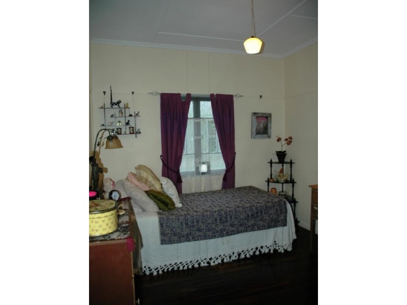 12 Bell Street, Woody Point QLD 4019