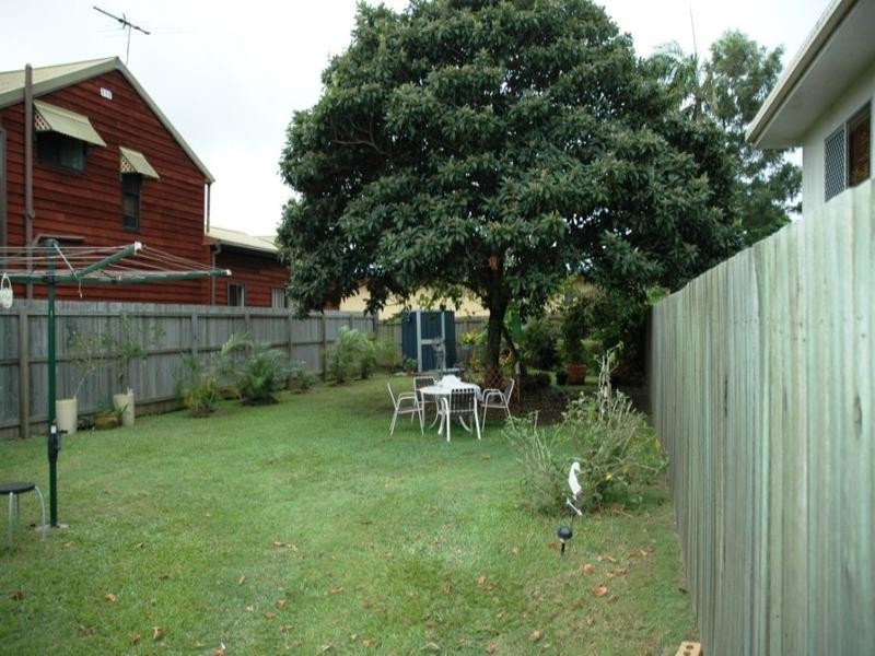 12 Bell Street, Woody Point QLD 4019