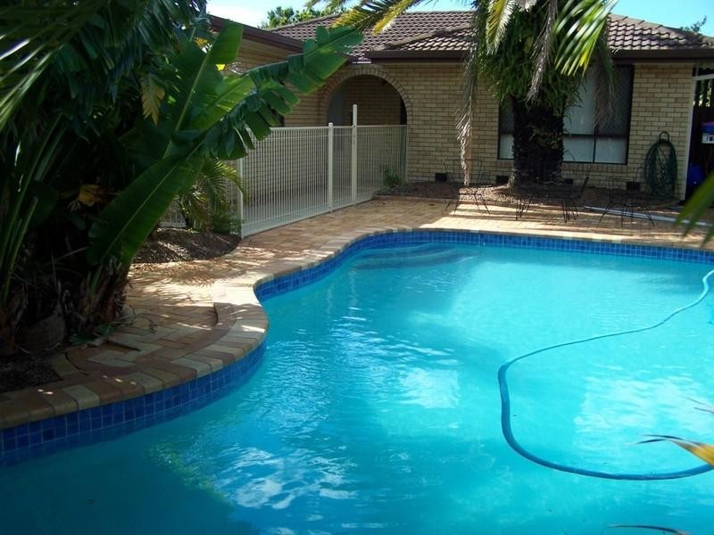 6 Gretel Court, Scarborough QLD 4020
