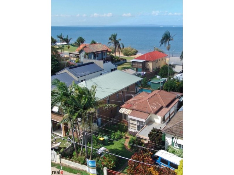 228 Prince Edward Parade, Scarborough QLD 4020