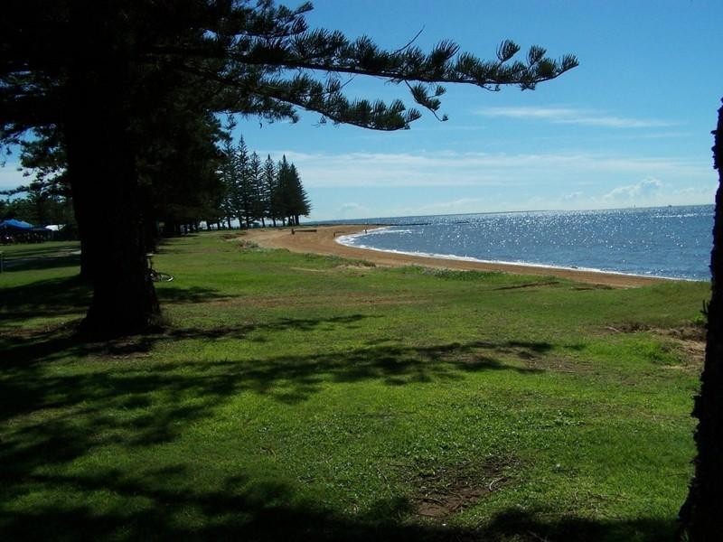 4 Woodcock Street, Scarborough QLD 4020