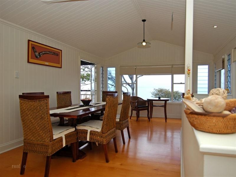 113 Flinders Parade, Scarborough QLD 4020