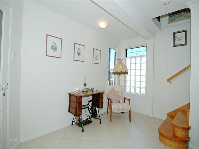 113 Flinders Parade, Scarborough QLD 4020