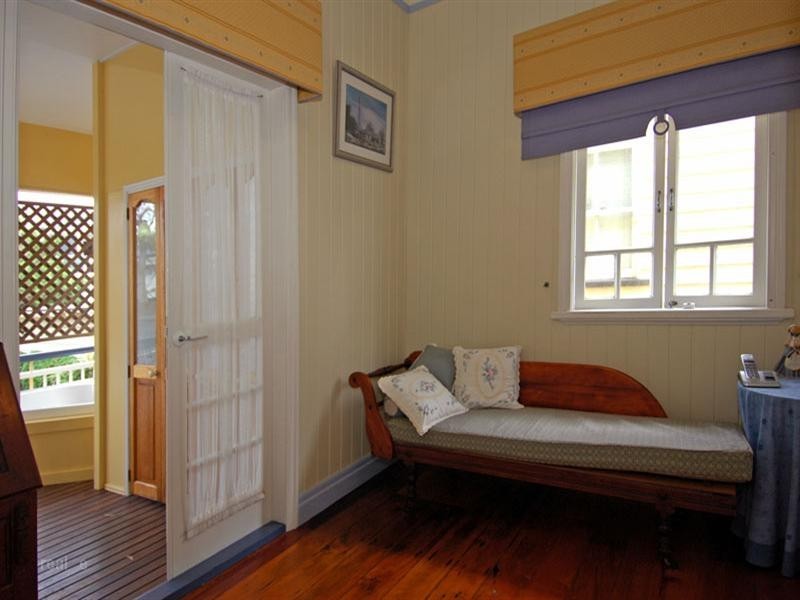 113 Flinders Parade, Scarborough QLD 4020