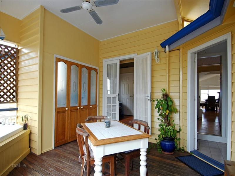 113 Flinders Parade, Scarborough QLD 4020