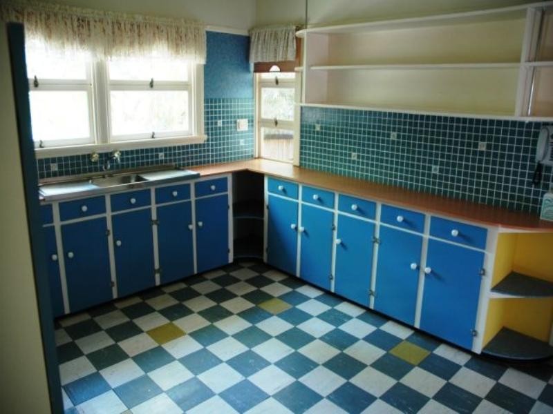 16 Bailey Street, Woody Point QLD 4019