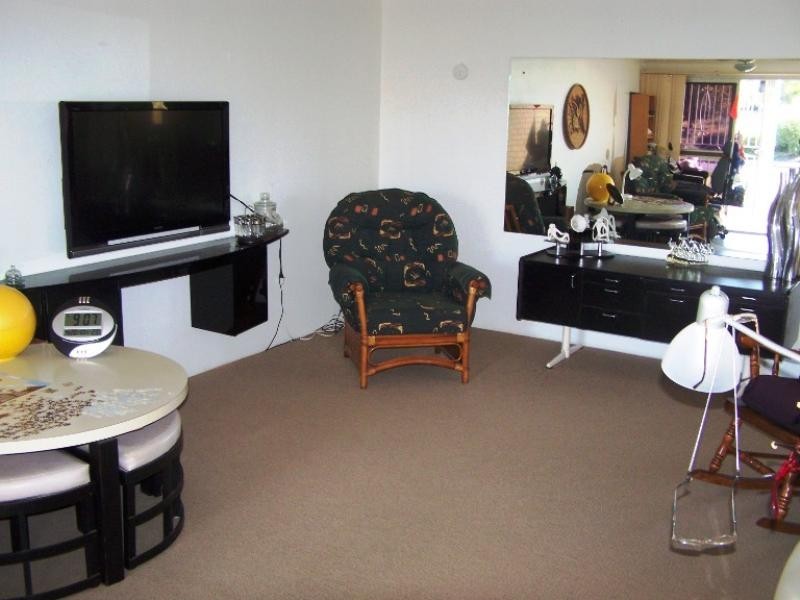 2/23 Humpybong Esplanade, Redcliffe QLD 4020