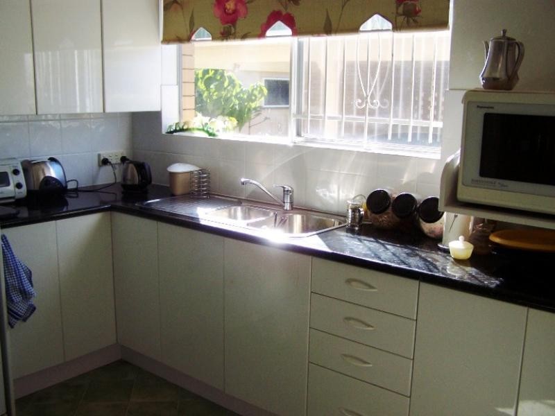 2/23 Humpybong Esplanade, Redcliffe QLD 4020