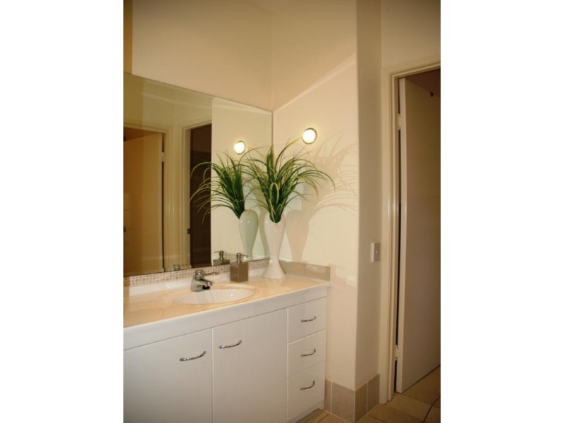 14 Aurora Place, Scarborough QLD 4020