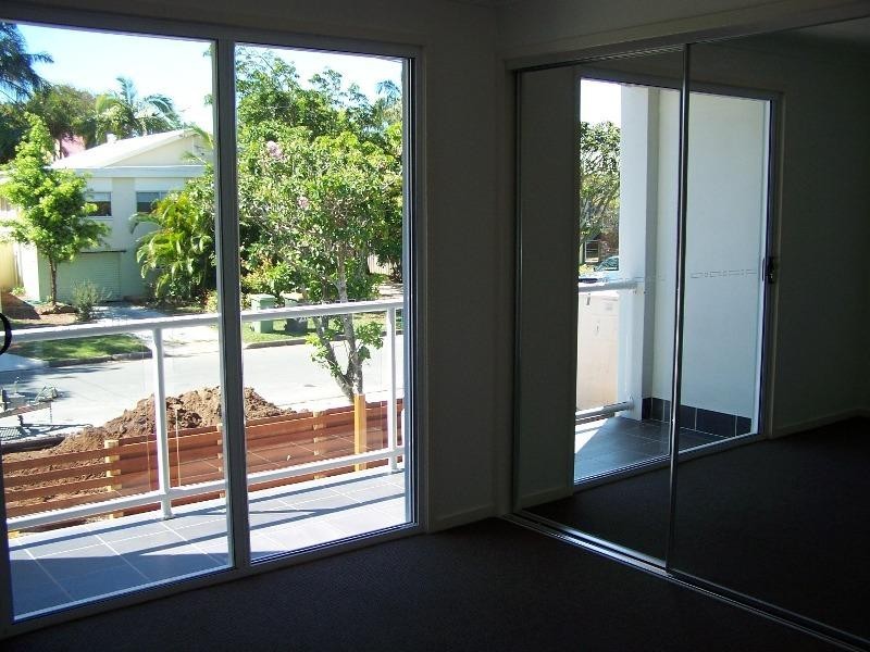 1, 19-21 Shields Street, Redcliffe QLD 4020