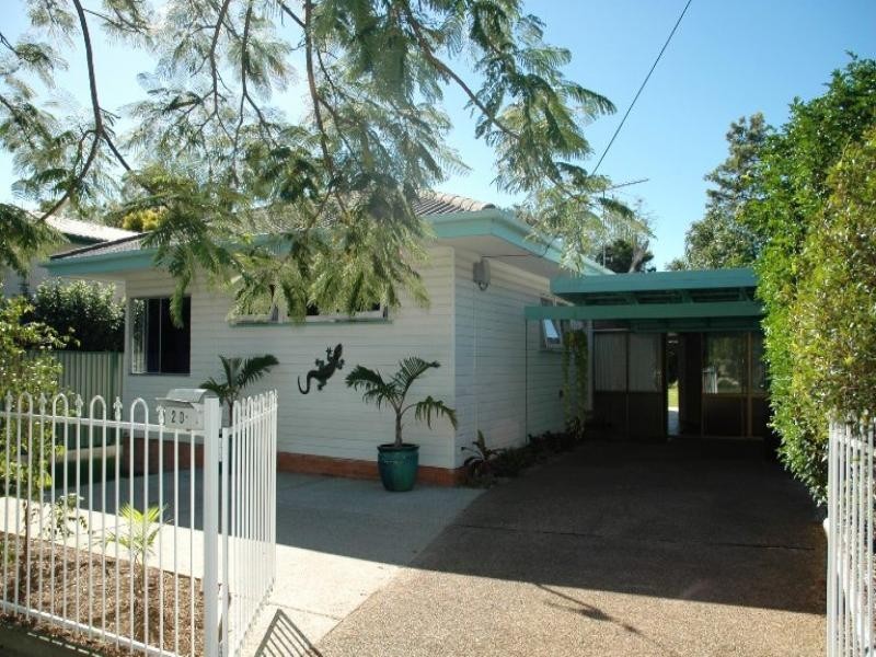 20 Central Avenue, Scarborough QLD 4020