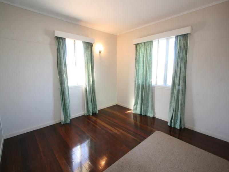 6 Dodds Street, Margate QLD 4019