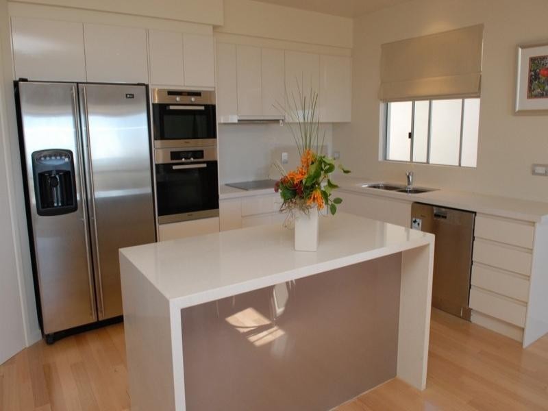 1/2 Queen Street, Scarborough QLD 4020