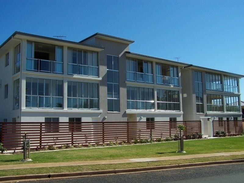 5/2 Queen Street, Scarborough QLD 4020