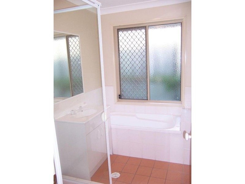 4 Homefield Street, Margate QLD 4019