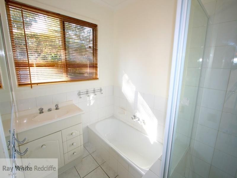 32 Grace Street, Scarborough QLD 4020